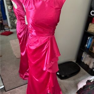 Elegant Pink Satin Evening Gown Sz 6 NWT